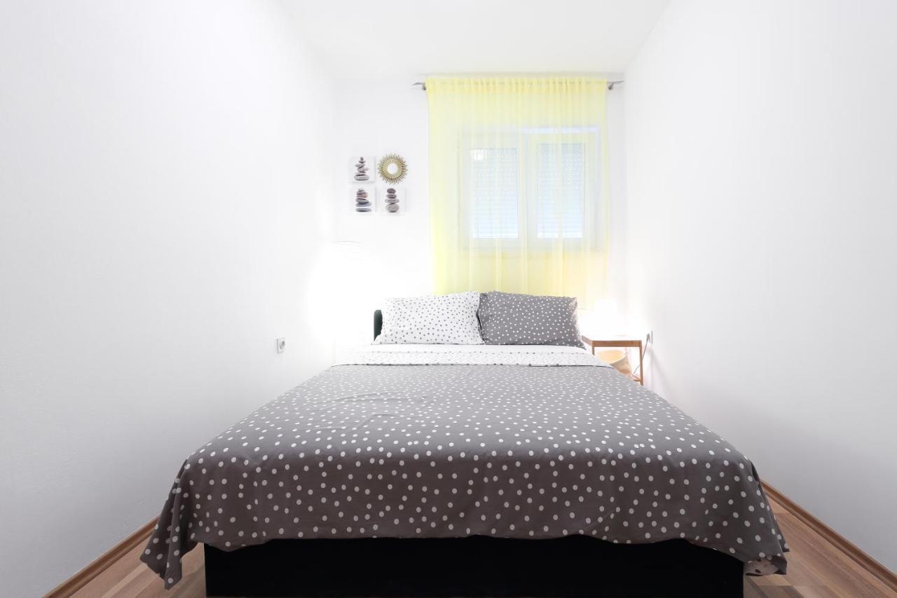 Apartman Don Pag Town Eksteriør bilde